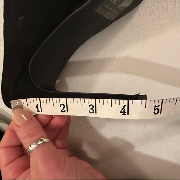 Qupid Vanessa Stud Mule Velvet Leatherette Black Size 8.5 - Picture 12 of 15